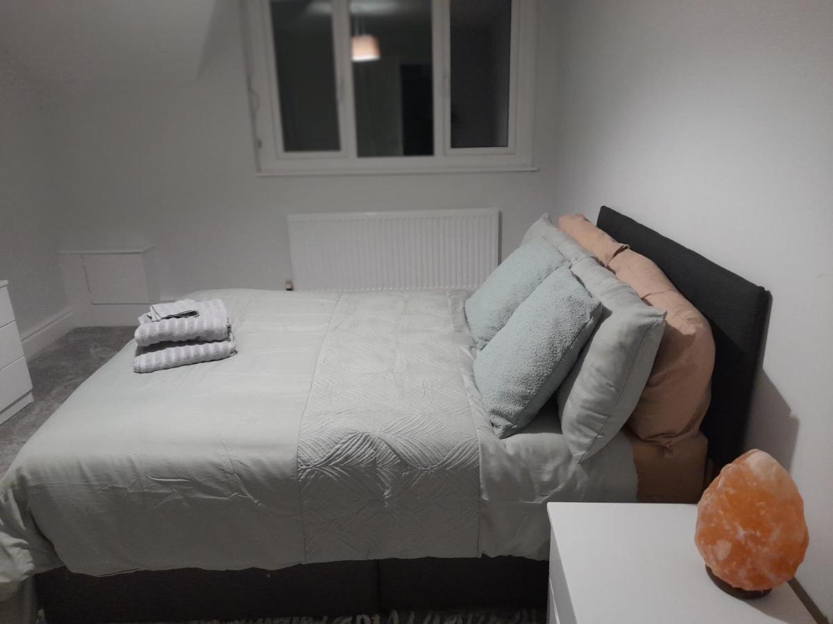 Elegant Spacious 3 Bed- Sleeps 6 -Have A Glamorous Getaway ヘイル エクステリア 写真